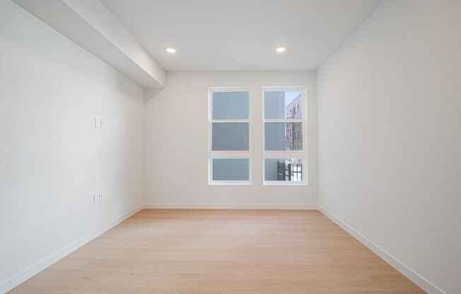2 beds, 2 baths, 724 sqft, $3,630, Unit 204