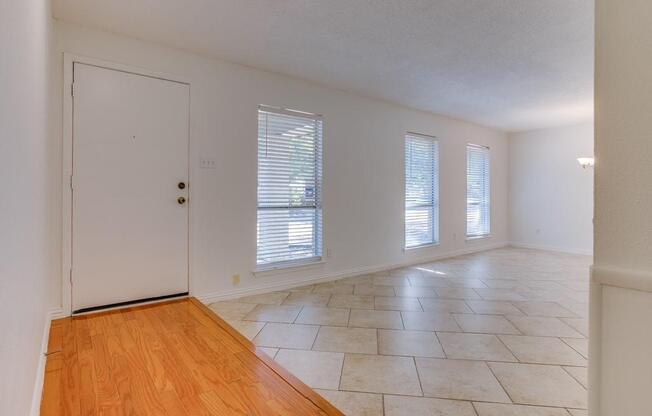 430 Sandy Trail