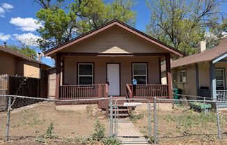 $ 1475.00 Escape Apartment Life! Downtown Cottage with yard!