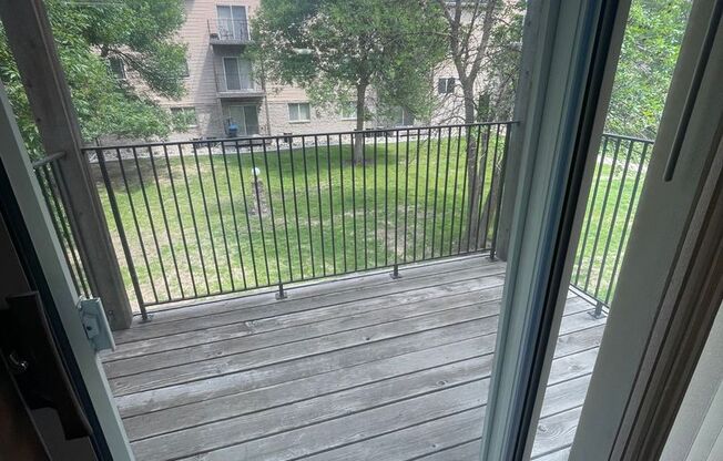 2 beds, 2 baths, 1,050 sqft, $1,210, Unit 272