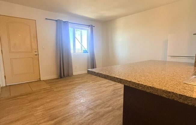 Lovely 1 bedroom overlooking San Diego bay