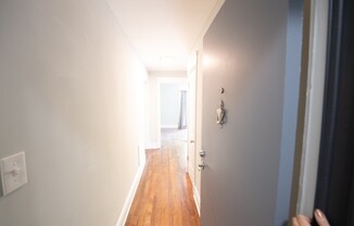 2 beds, 1 bath, 950 sqft, $1,725, Unit 4401 - D