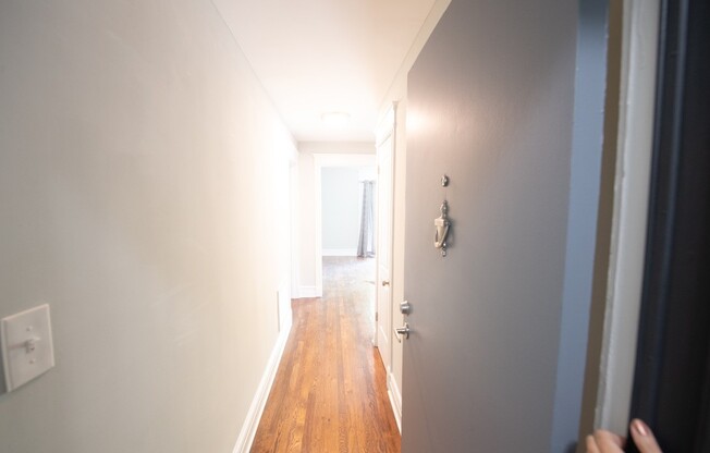 2 beds, 1 bath, 950 sqft, $1,725, Unit 4401 - D