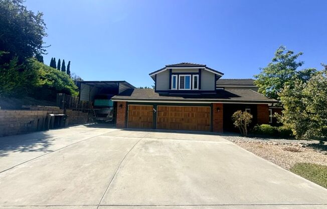 Gorgeous Bonita home with a pool