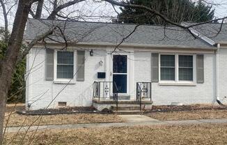 1400 Roslyn Drive - #11C