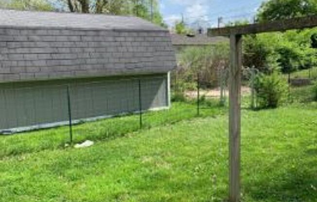 1038 MARCELLUS DR