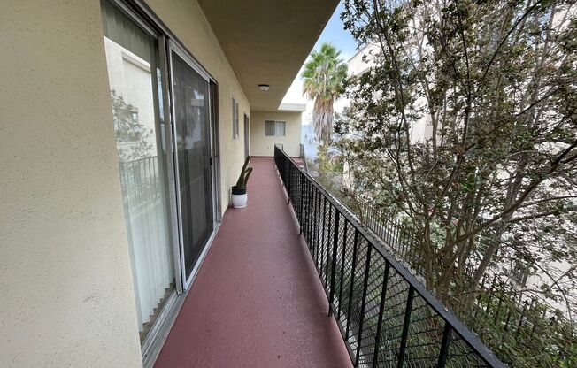 2 beds, 2 baths, $2,795, Unit 12