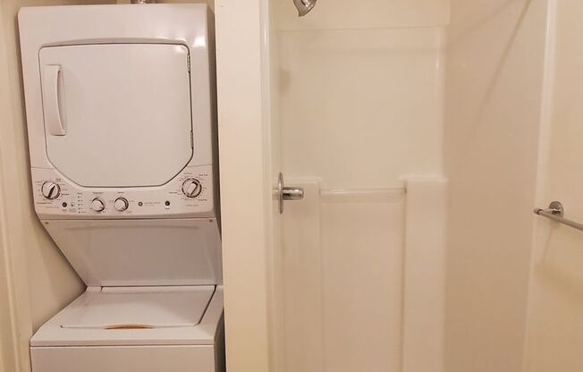 1 bed, 1 bath, 574 sqft, $1,875, Unit 105