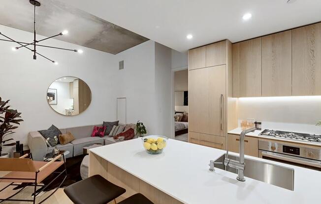 3 beds, 2 baths, 1,216 sqft, $10,000, Unit 9T