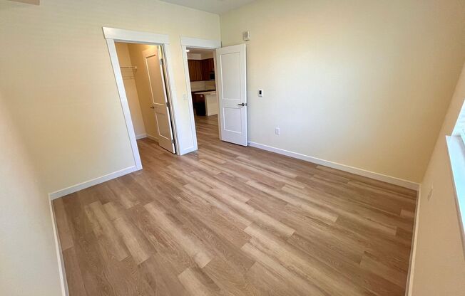 1 bed, 1 bath, 800 sqft, $1,600, Unit F208