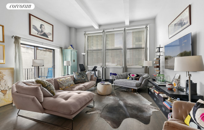 114 E 13 ST