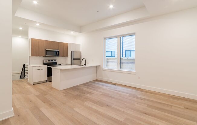 2 beds, 2 baths, 1,191 sqft, $1,775, Unit 4