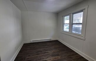 2 beds, 1 bath, $850