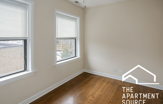 1821 W Leland Ave, Chicago IL 1