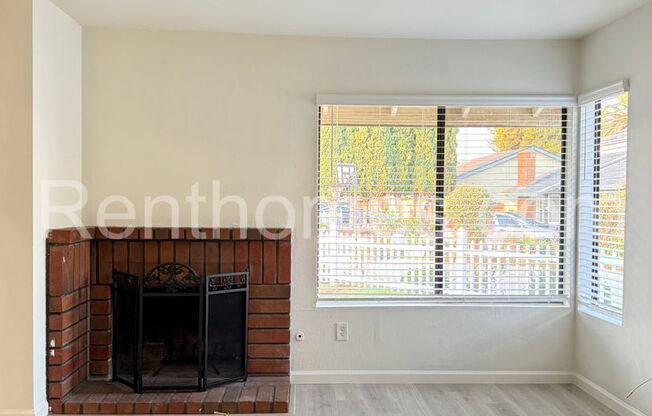 Poway, 13877 Wayland Grove Court -  Super cul-de-sac location near elementary school!