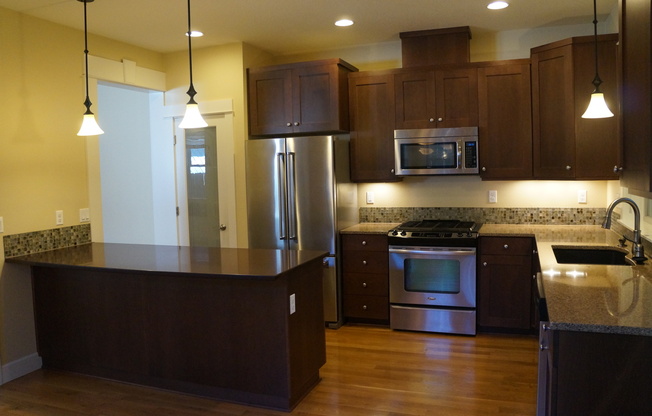 NE Portland 3 bedroom Jewel! -