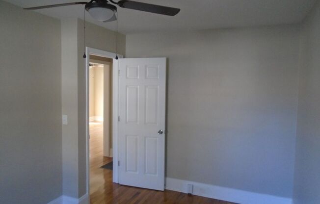 2 beds, 1 bath, $1,150