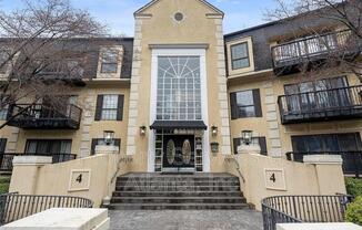 4115 PINE HTS DR NE