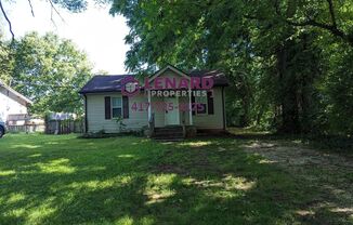 2 Bedroom, 1 Bathroom Home!