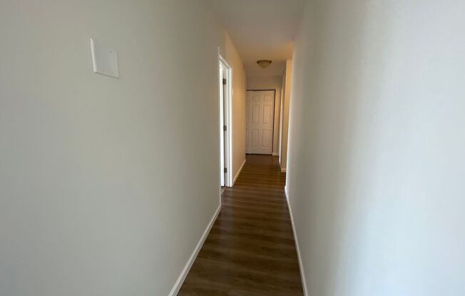 2 beds, 1 bath, 925 sqft, $1,489, Unit 2669-212