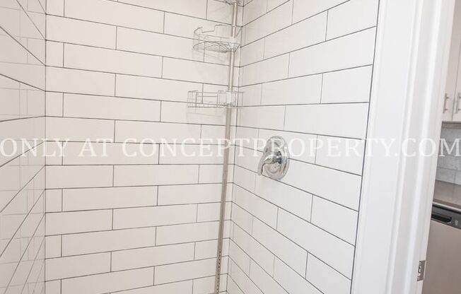 1 bed, 1 bath, 320 sqft, $1,125, Unit 4H