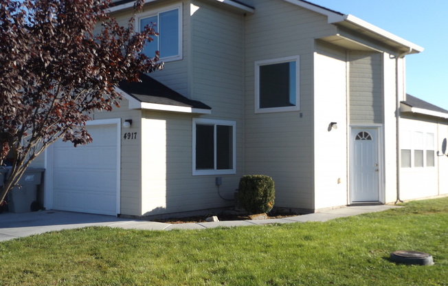 2 beds, 2 baths, $1,400