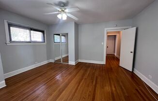 3 beds, 1 bath, 825 sqft, $2,995, Unit 2121-21-1J