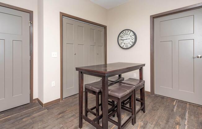 2 beds, 2 baths, 1,070 sqft, $1,650