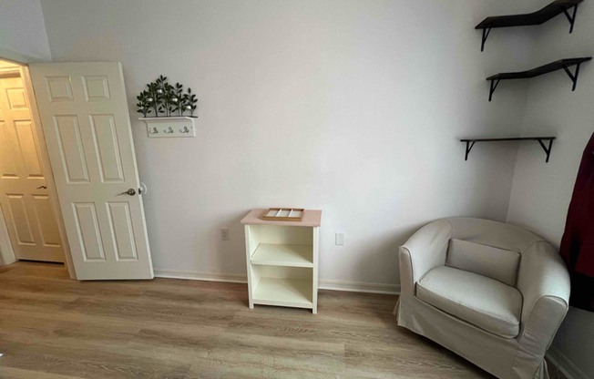 10825 WINDSOR WALK DR