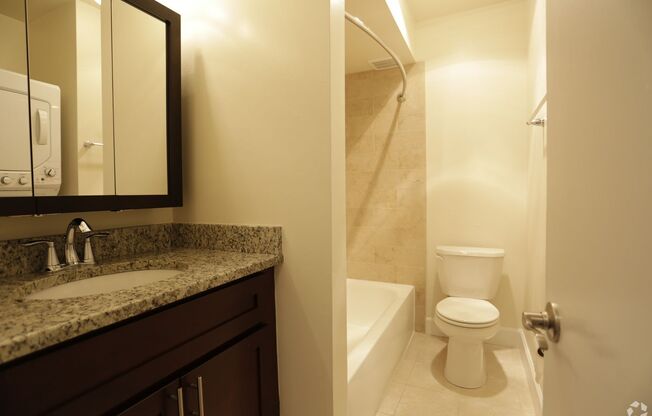 2 beds, 1.5 baths, 881 sqft, $2,150, Unit 5309 #1
