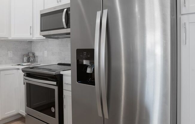 1 bed, 1 bath, $1,400, Unit 303