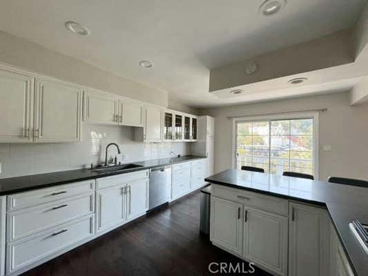 2 beds, 3 baths, 1,944 sqft, $5,630