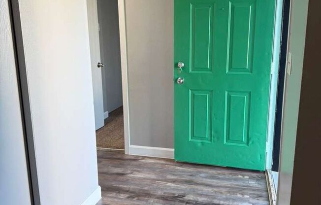 2 beds, 1 bath, 850 sqft, $1,575, Unit 1107 D5