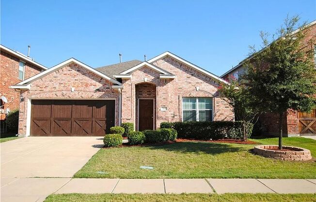 Beautifully Crafted 4-2-2 in McKinney! New Paint/Carpet/Appliances!