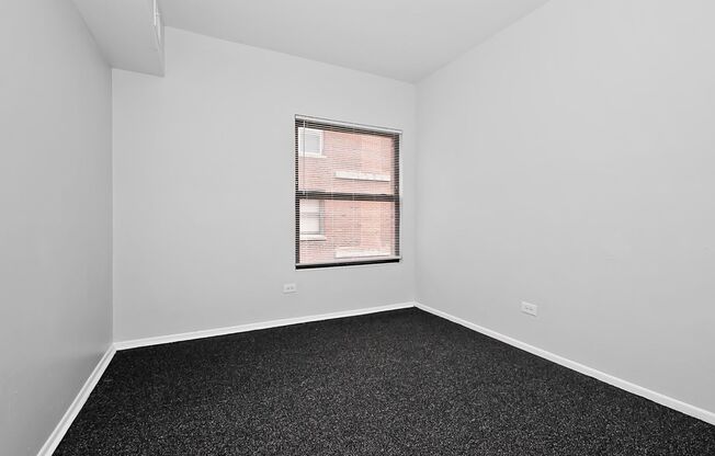 2 beds, 1 bath, 1,000 sqft, $1,553.75, Unit 4244 1/2 - 2E