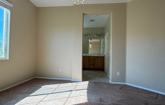 3 beds, 3 baths, $1,995