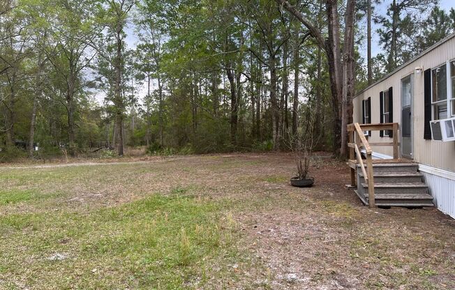 Available Now: Mobile Home with Large Yard in Guyton