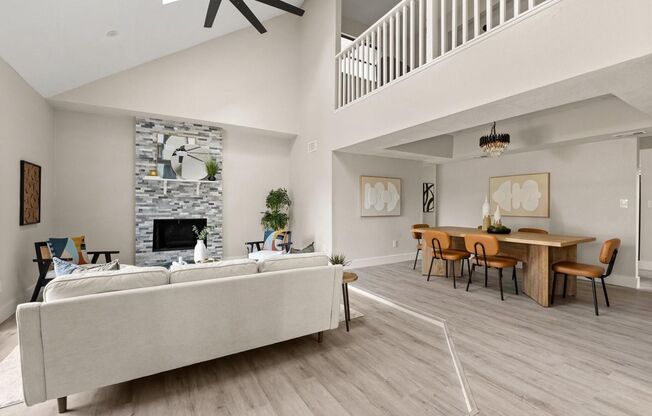 Waterfront Living with a Private Dock in Stone Island!