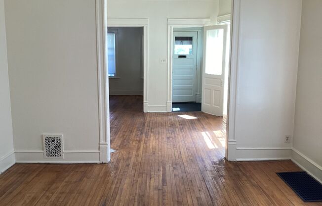 2477-79 N Richards St