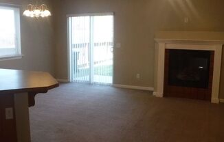 3 beds, 2.5 baths, 1,524 sqft, $1,795, Unit 3055