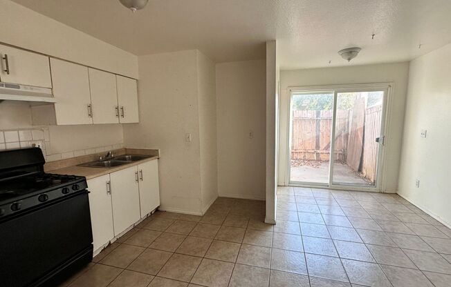 2 Bedroom Unit in Corona