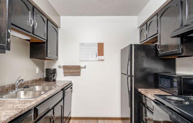 1 bed, 1 bath, 640 sqft, $895