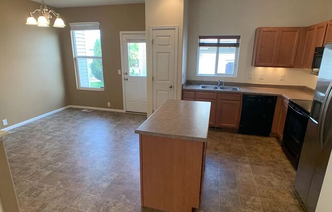 Great 2 Story Townhome!