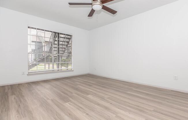 3 beds, 2 baths, 1,332 sqft, $1,861