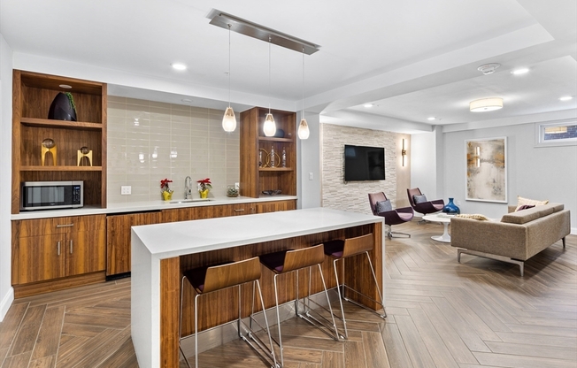 1 bed, 1.5 baths, 842 sqft, $3,975, Unit 303