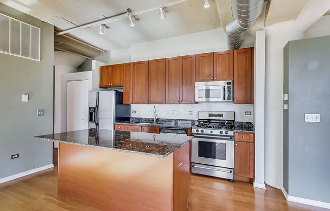 SW CORNER 2 BED / 2 BATH CONDO IN UNIVERSITY VILLAGE WITH PARKING INCLUDED