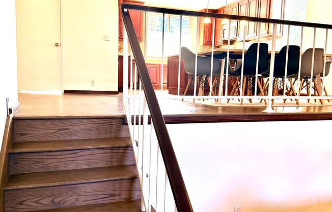 Townhome for Lease in Desirable Encino!