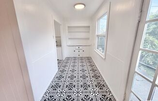 2339 1/2 NORWALK AVE