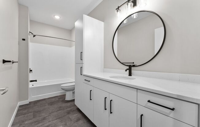 2 beds, 2 baths, 1,577 sqft, $2,600, Unit 402