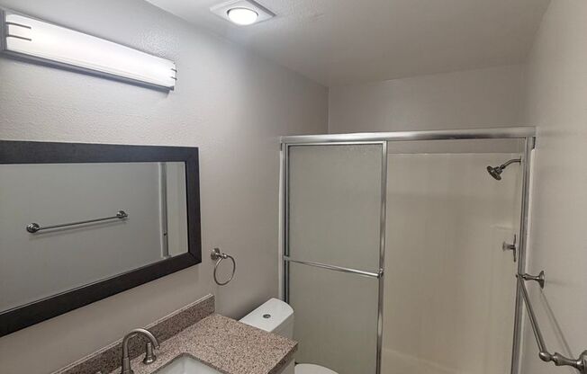 2 beds, 2 baths, 1,000 sqft, $2,825, Unit 7A